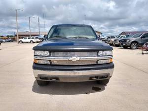 lot 8 image: 2002 Chevy Silverado 1500