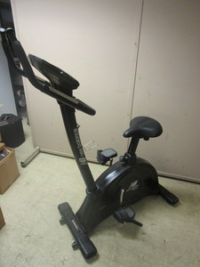 NEW BALANCE BICYCLE FITNESS MACHINE