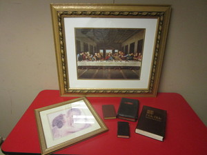 DA VINCIS THE LAST SUPPER FRAMED PRINT, BOUGEREAUS FIRST KISS ANGEL FRAMED PRINT, VINTAGE BIBLES