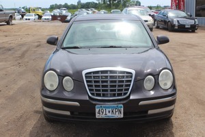 lot 5722 image: 2005 Kia Amanti - 2 Owners -