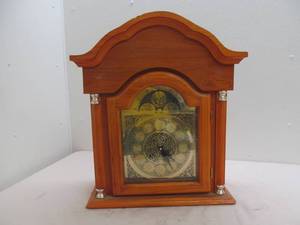 Daniel Dakota Mantle clock