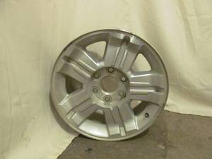 GM  aluminum wheel