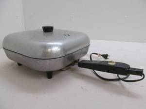 electric fry pan