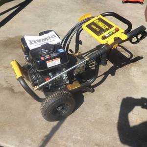 lot 4 image: Brand New DeWalt 3400 PSI Pressure Washer