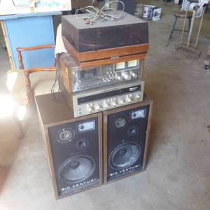 lot 8 image: Speakers, Receiver, Cassette Deck and Turntable Lot
