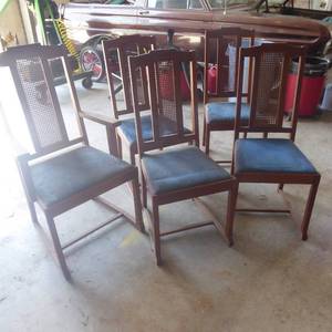 lot 23 image: Set of 5 Wood Framed Dining Room Chairs