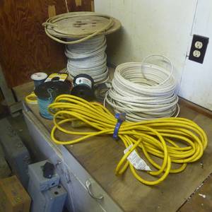 lot 60 image: Big Lot of Electric Wire