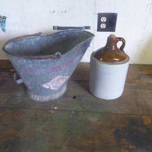 lot 71 image: Vintage Ceramic Jug and Milk Pail