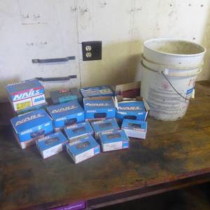lot 77 image: Big Lot of Nails