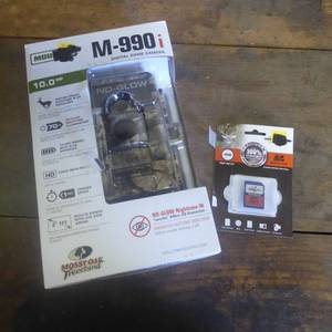 lot 79 image: Game Camera and Memory Card