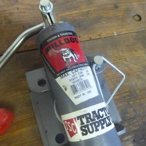 lot 89 image: Trailer Jack Stand