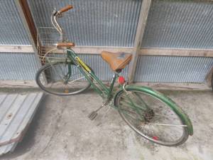 lot 107 image: Coast King 3 Vintage Bike