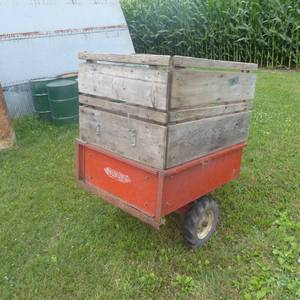 lot 131 image: 44 x 32 x 36 Yard Trailer
