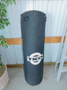 lot 6 image: TKO Pro Heavy Black Boxing  Punching Bag