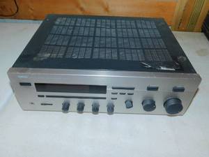 lot 39 image: Vintage Yamaha Stereo Receiver