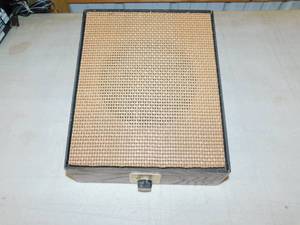 lot 49 image: Vintage Jensen Professional Series 8 Speaker