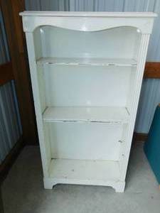 lot 56 image: Vintage White Shelf