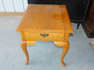 lot 58 image: Wood Coffee Table