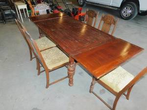 lot 62 image: Vintage Wood Dining Table
