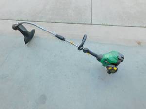 lot 71 image: Weed Eater Feather Lite