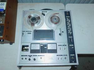 lot 101 image: Rare Vintage Sony TC-630 Solid State Reel to Reel Tape Recorder