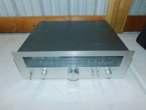 lot 105 image: Vintge Kenwood AMFM Stereo Tuner