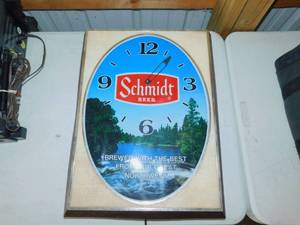 lot 106 image: Vintage Schmidt Light Up Clock