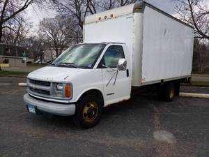 2001 Chevrolet 3500HD Express 3-Door Cube Van