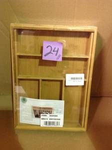 lot 24 image: Danesco Bamboo Expandable Cutlery Tray in good condition