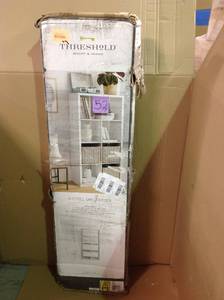lot 52 image: 13 8 Cube Organizer Shelf in good condition