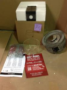 lot 70 image: CEILING LAMP in good condition