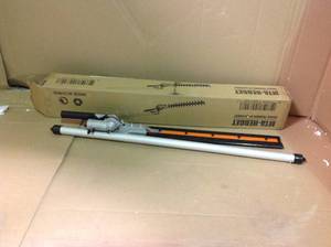 lot 72 image: Sunseeker Dual Action Hedge Trimmer Attachment (Fits Universal System Attachment Capable Trimmers) in good condition