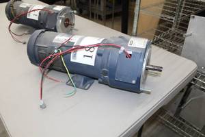 lot 18 image: Leeson Direct Current Permanent Magnet Motor C4D17FK5K