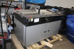 lot 4 image: Videojet Cheshire 7000 Series Off-Line Friction Ink Jet Base