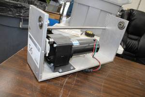 lot 56 image: Leeson Permanent Magnet D.C. Gearmotor CM34D25NZ57B