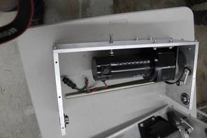 lot 53 image: Leeson Permanent Magnet D.C. Gearmotor CM34D25NZ57B