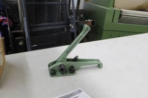 lot 83 image: Strapping Tool - Splicer