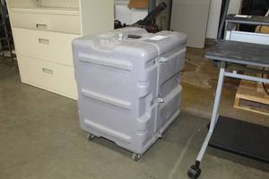 lot 161 image: Rolling Padded Road Case