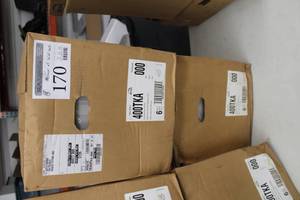 lot 170 image: Lot of (2 Boxes) Bemis Toilet Seats