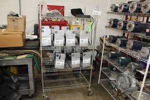 lot 151 image: Rolling Wire Shelving Unit 4-Tier