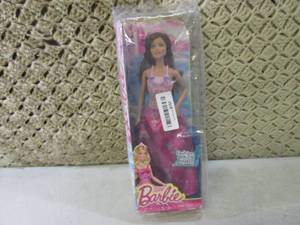 Barbie Fashion Mix & Match Doll In ...