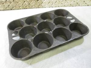 Cast Iron Griswold Wagner Ware Muff...