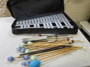 Pearl 30-Key Xylophone with Sheet M...