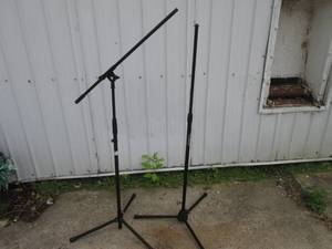 2 Microphone Stands (Straight stand...