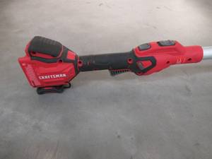 lot 14 image: CRAFTSMAN 20-volt Max 13-in Straight Cordless String Trimmer with Edger Capability CMCST900D1