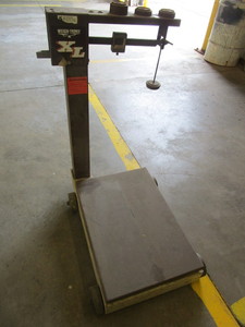 lot 102 image: WEIGH-TRONIX XL SCALE