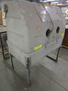lot 103 image: SAND BLAST CABINET