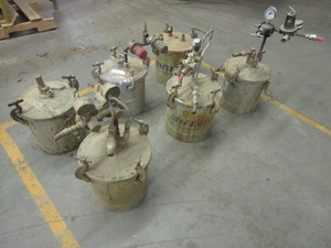 lot 108 image: BINKS SPRAY POTS NON OPERATIONAL