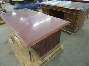 lot 118 image: LARGE TRADITIONAL DESKS
