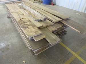 lot 601 image: 44 RECLAIMED WHITE OAK